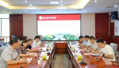 河南省退役军人事务厅二级巡视员赵龙一行到郑州工业应用技术学院调研指导工作