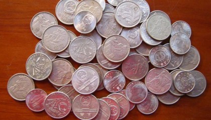 纪念币市场无热度？将发行量降到2000万，为每枚币都设置号码！