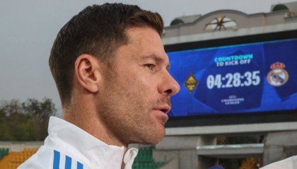 维尼修斯情绪失控：皇马俱乐部不介入处罚决定，主教练阿隆索将独自处理