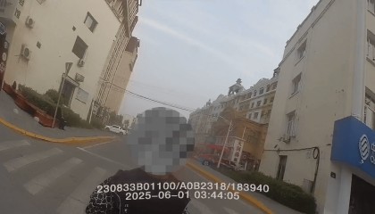 “马虎”夫妻家钥匙插门上忘拔，次日发现钱包竟“蒸发”了