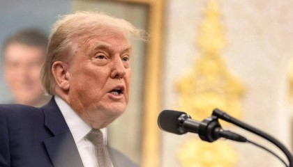 特朗普口出狂言：炫耀导弹数量多，称中国“不敢”与美起冲突