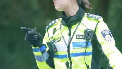 杭州西湖边的“兔子警官”,升职了