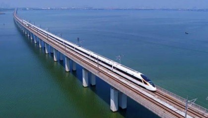 彭博社：中国经济回暖超出预期但关税压力加剧