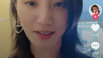 李亚鹏小19岁妻子称搬家至普通小区，缩减开支：看房到搬家都是我，房子大小不重要