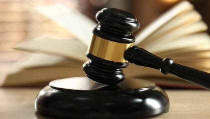 派出所副所长等人收4万元私放盗挖“龙骨”嫌疑人，犯徇私枉法罪获刑