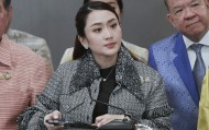 佩通坦辞去为泰党党首职务