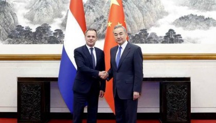 荷兰外交大臣在华表态：不会与台湾方面发生任何官方关系