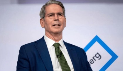 特朗普最想要的，中国终于同意了！美国国内风向大变，美财长急忙启程！