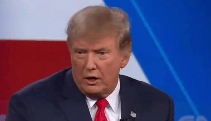 特朗普这次学聪明了，火速发声要对华避战，马科斯连忙让印度帮忙