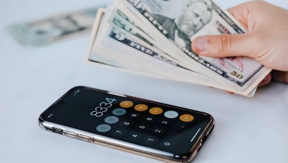 期权交易中有个标的价格是什么意思？
