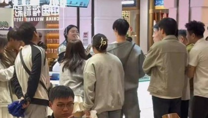 合肥两小伙辞职前买彩票中100万，店员：两人平分