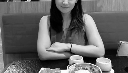 三亚27岁女游客疑被蛇咬伤身亡 家属:抢救3小时后医院称“没救治经验”丨封面头条