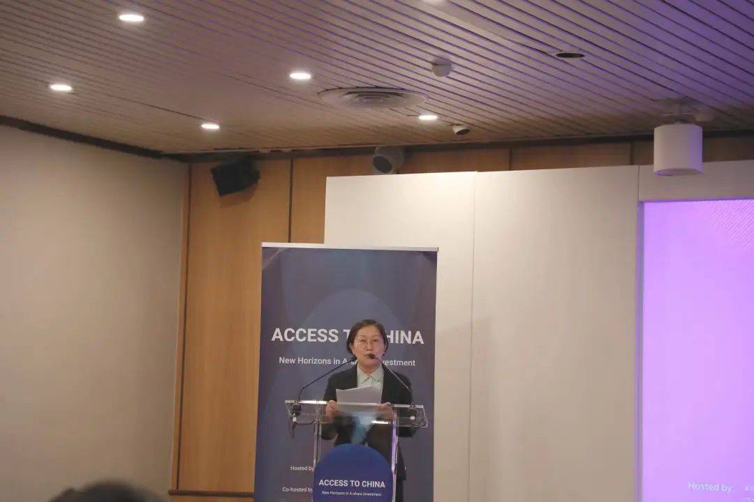 “投资中国新视野”路演活动在法国巴黎成功举办深沪交易所携手向境外投资者推介中国资本市场