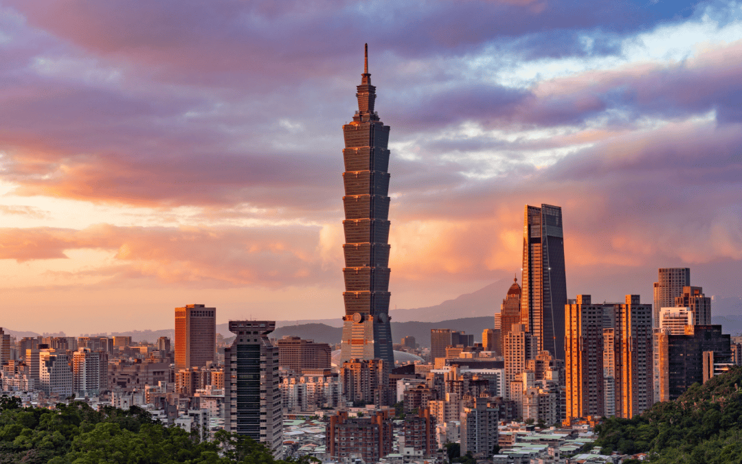 赖清德再次叫嚣大陆，上千台军发现不对，宁愿赔钱也要赶紧跑路！