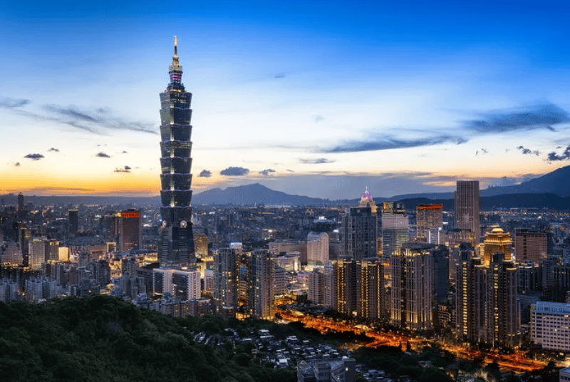 民进党绝没料到！马英九力压赖清德，大陆罕见正面回应，事情不简单