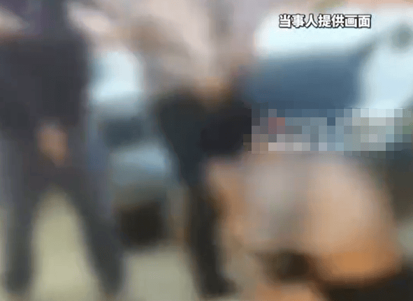 贵州毕节一孕妇凌晨吃宵夜遭两男子殴打，一打人者系公职人员，律师：事业编制可能终结