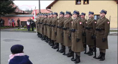 解放军报警!有人拾取3吨多炮弹残片卖钱,甚至有完整弹头?