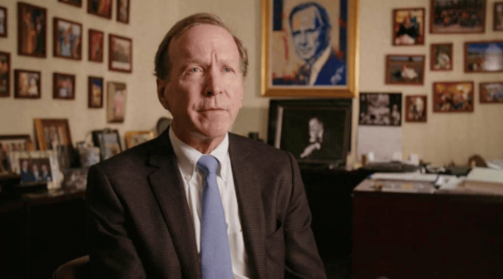 美国前总统之子直言:我去过中国150次,确信中国无敌意,是美国在撒谎